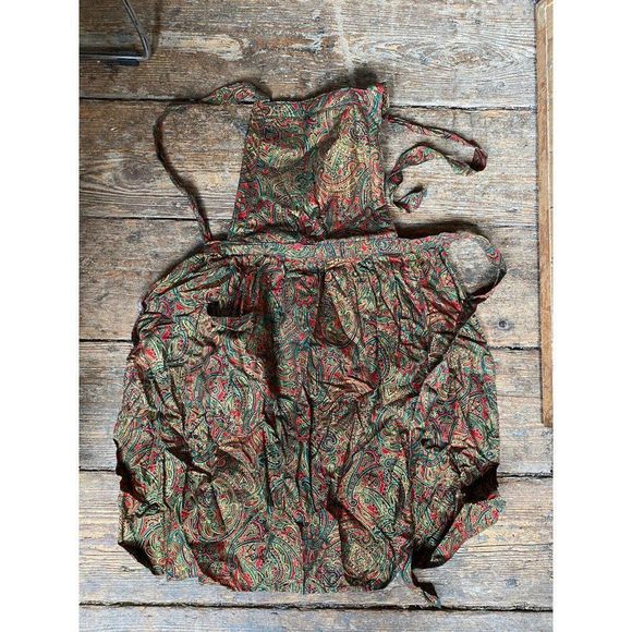 Womens Apron Paisley Gold Red Green Christmas Now Designs - Picture 8 of 9